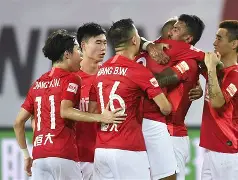 关于广州恒大队将在足球比赛中迎战天津泰豪的信息