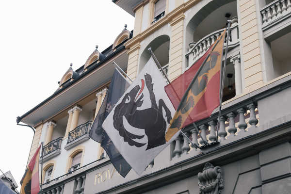 巴黎卢塞恩大胜，球队连胜走势喜人